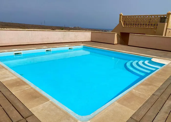 Apartment With Rooftop Pool - Tideview