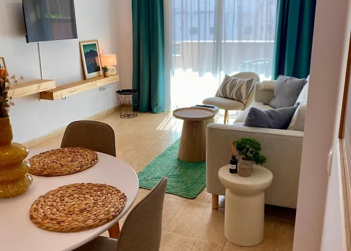 Apartment With Rooftop Pool - Tideview