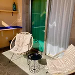 With Rooftop Pool - Tideview Apartament