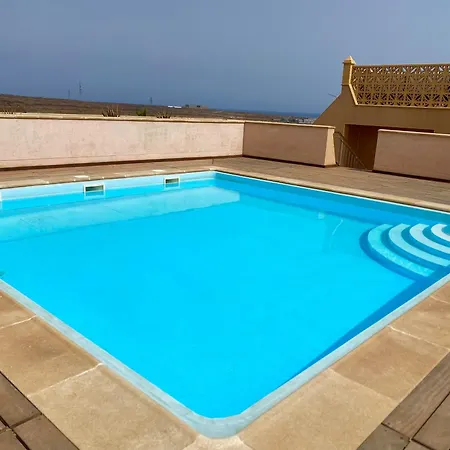 Апартаменты With Rooftop Pool - Tideview