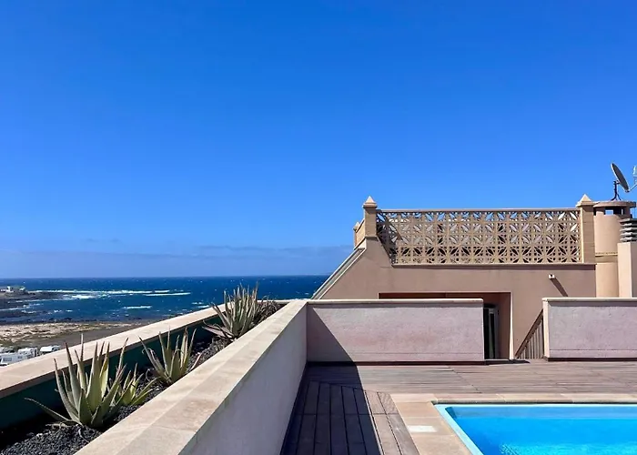 With Rooftop Pool - Tideview Corralejo