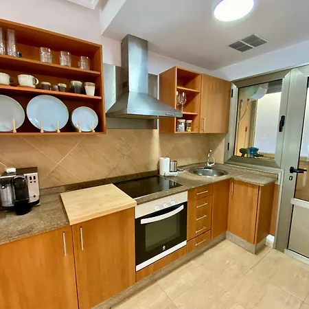 With Rooftop Pool - Tideview Apartmán *